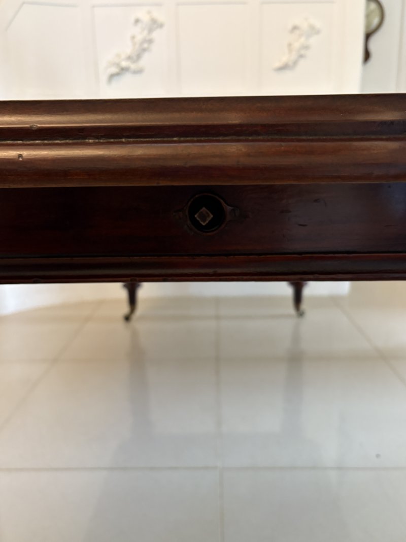 Superb Quality 8 Seater Antique Victorian Figured Mahogany Extending Dining Table - Image 7